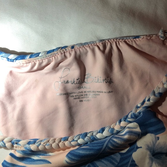 Frankie’s Bikini’s Set in Hawaiian Blush - Picture 3 of 8